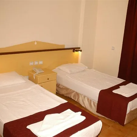 Grand Panorama Hotell 2*